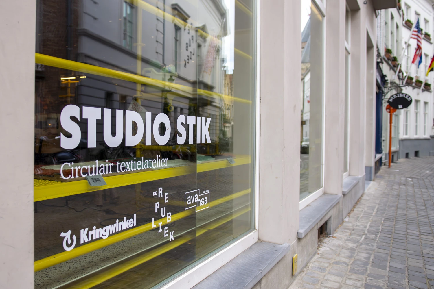 Foto 2 van Studio Stik: Ontbijtrondleiding Kringwinkel & Studio Stik