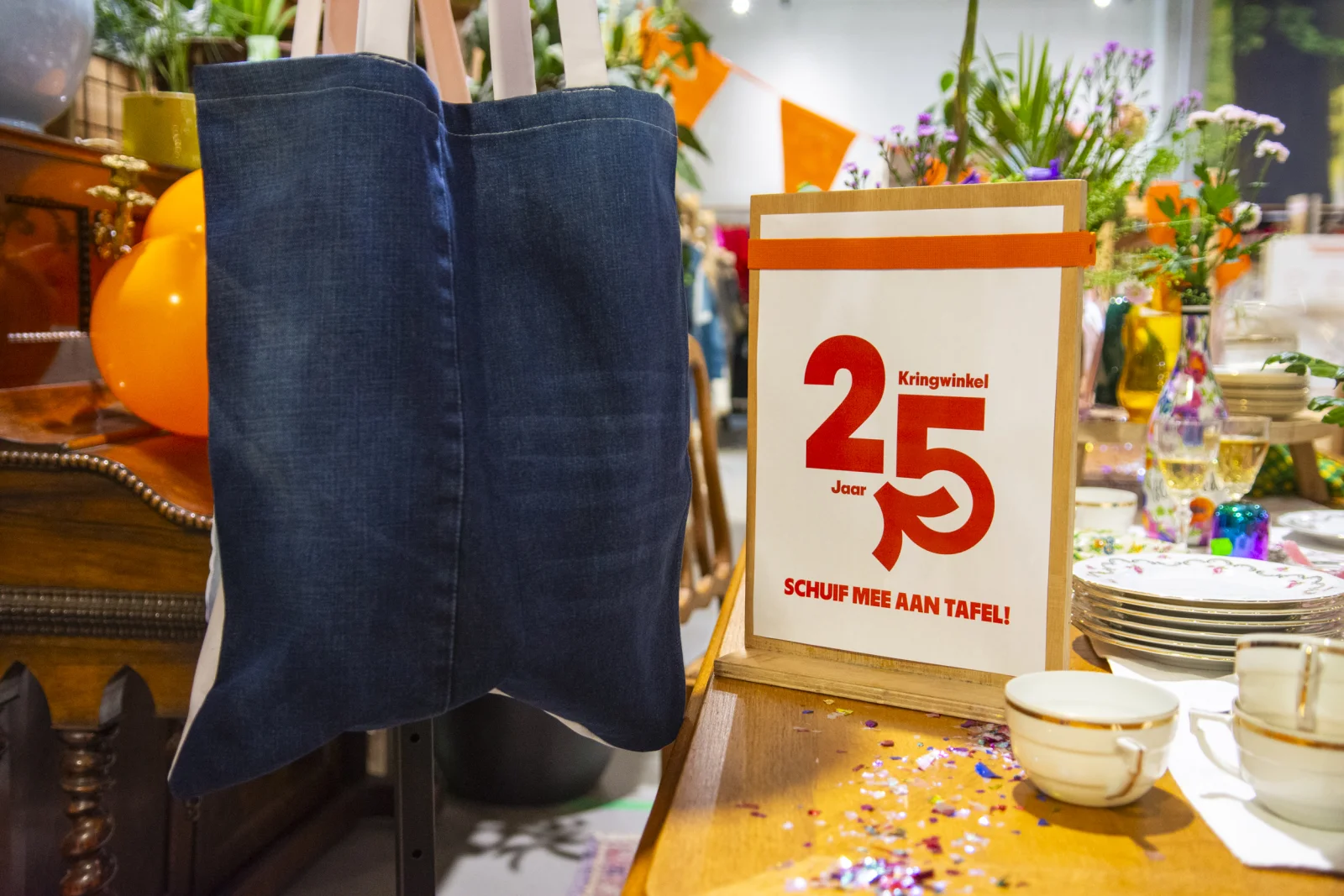 Feesttafel 25 jaar Kringwinkel