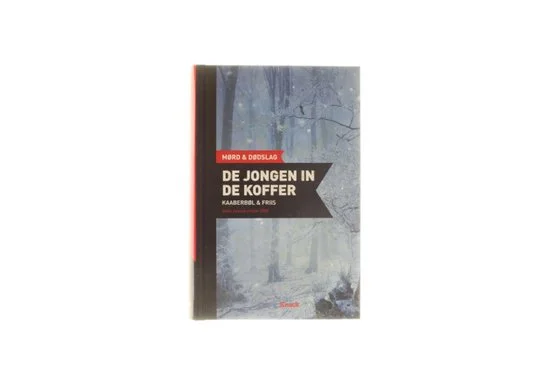 Jongen in de koffer