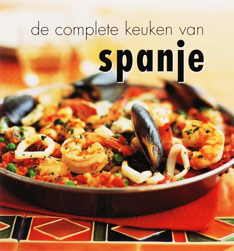 De complete keuken van