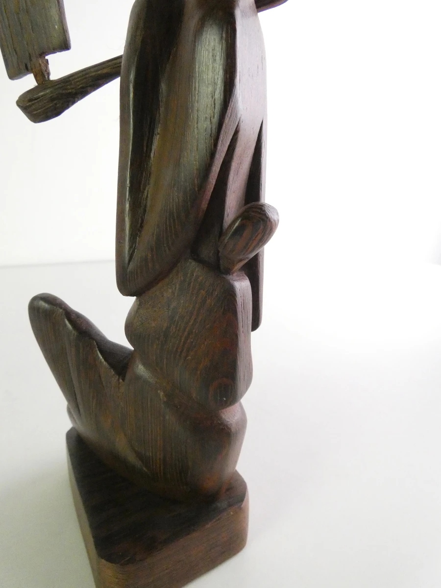 Vintage handgesneden etnische beelden