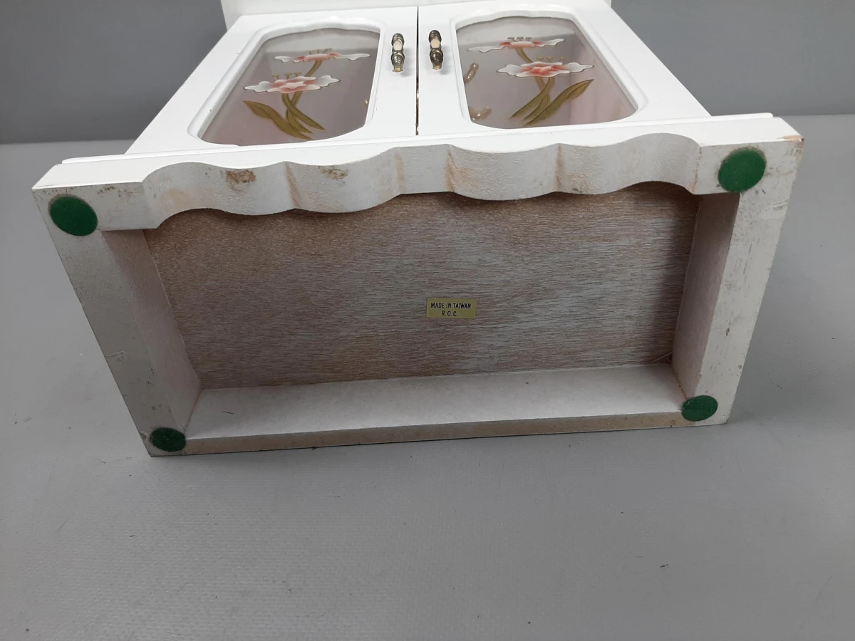 Houten mini juwelen kastje