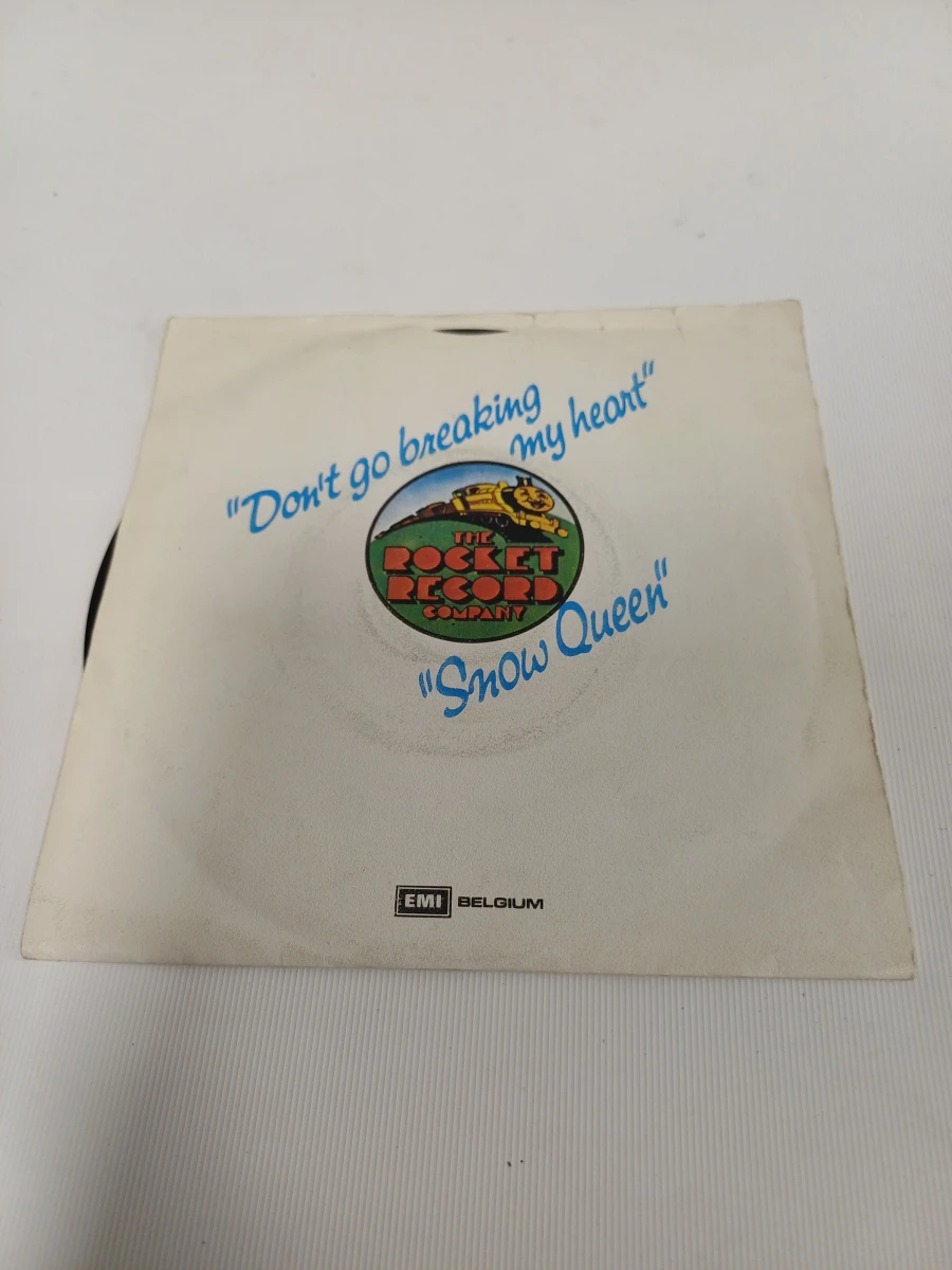 2 singles Elton John