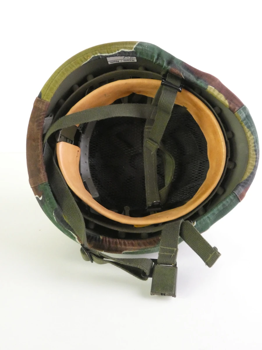 Helm met de VN-Vredesmacht hoes