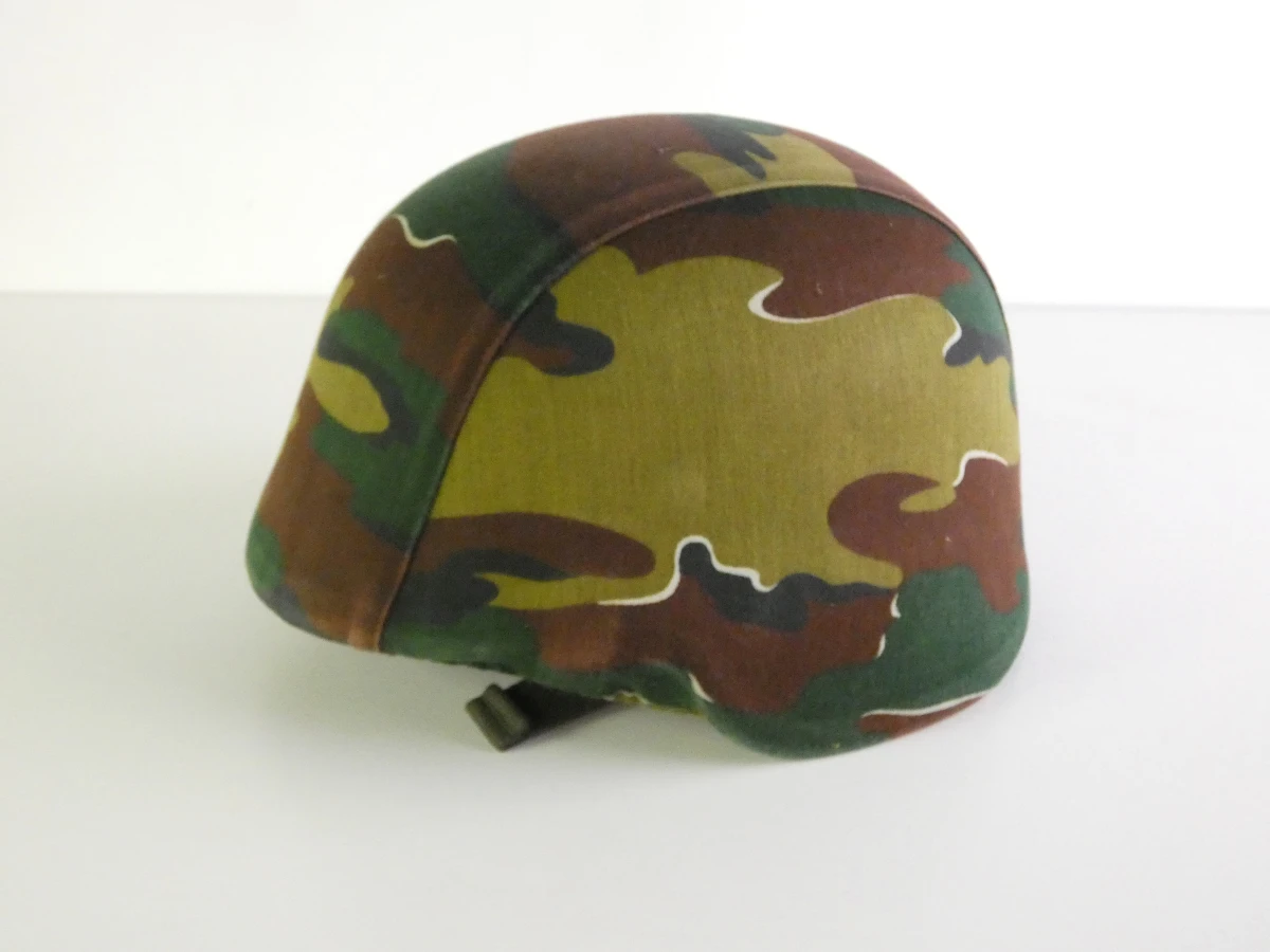 Helm met de VN-Vredesmacht hoes