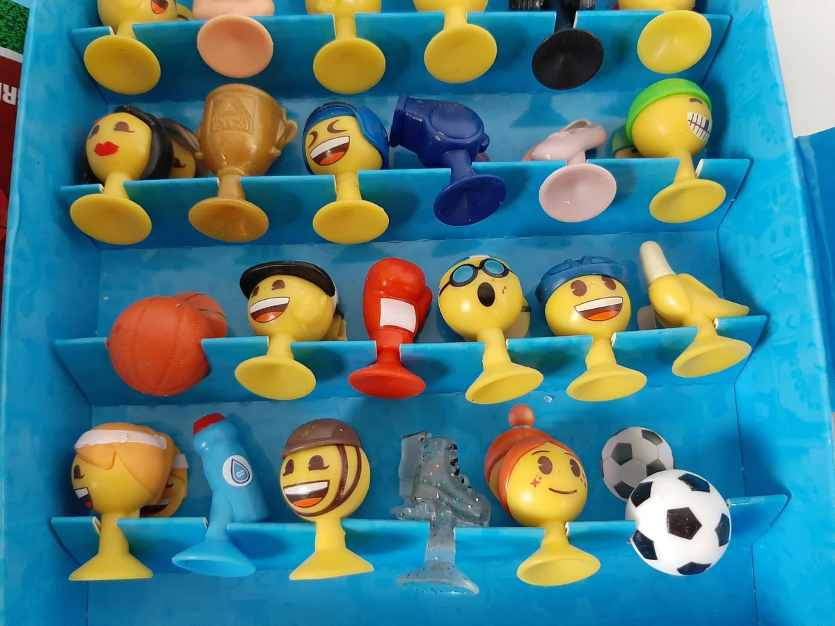 Complete Aldi Emoji verzamelbox