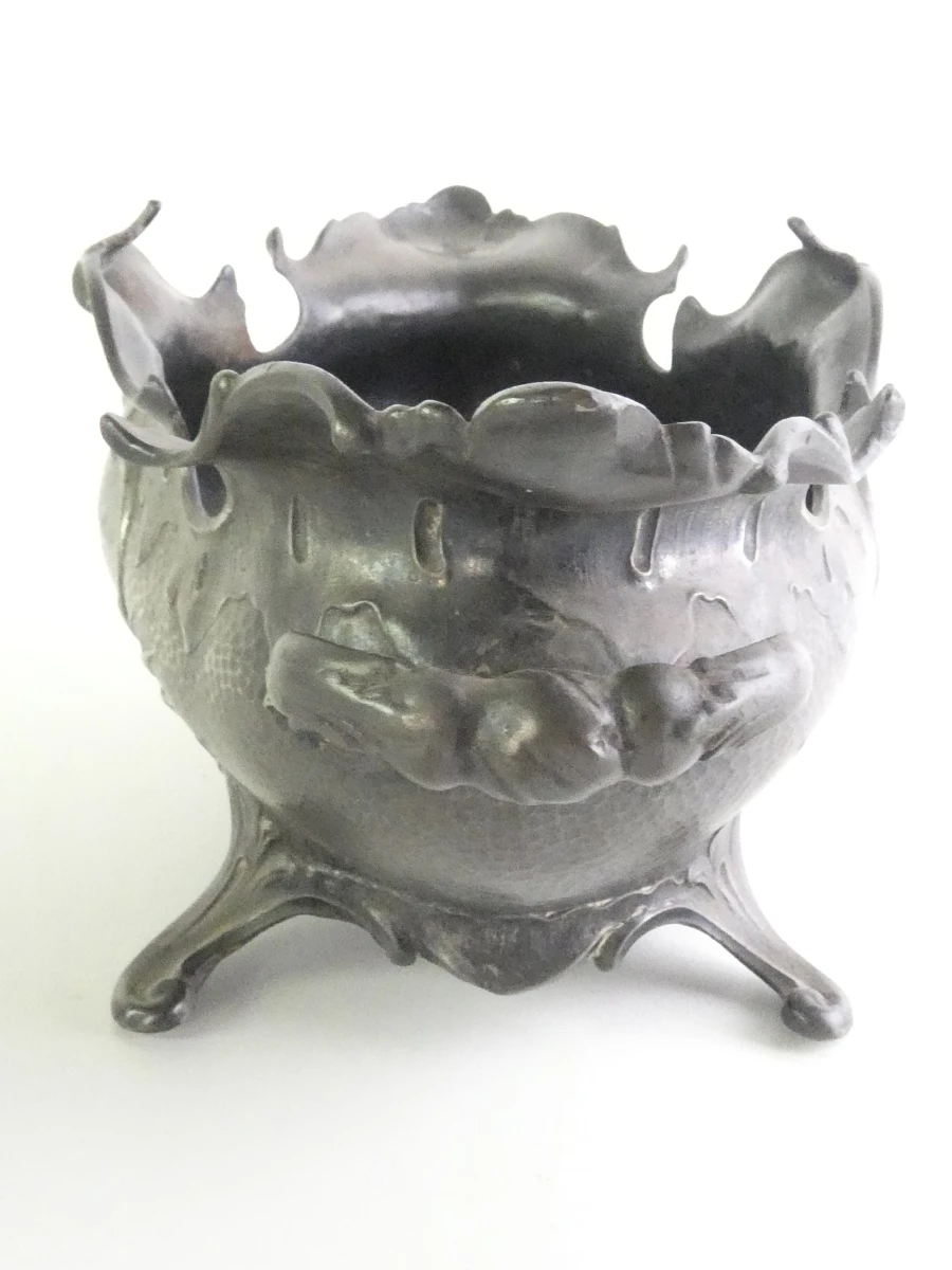 Vintage jardinière