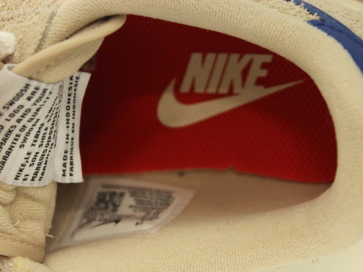 Nike sneakers in geborsteld suède - maat 36,5 - nieuw met label