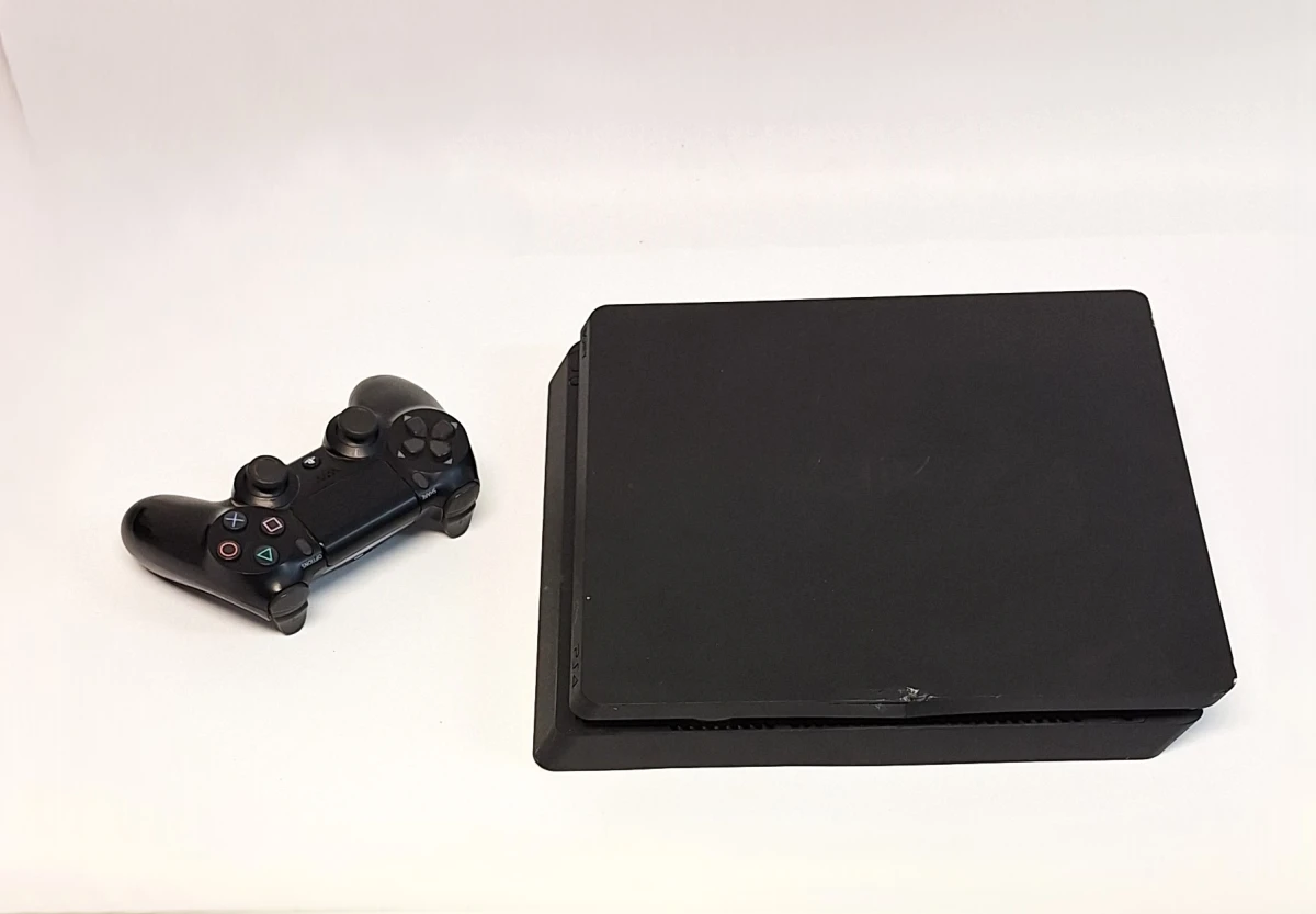Sony PlayStation 4 Slim