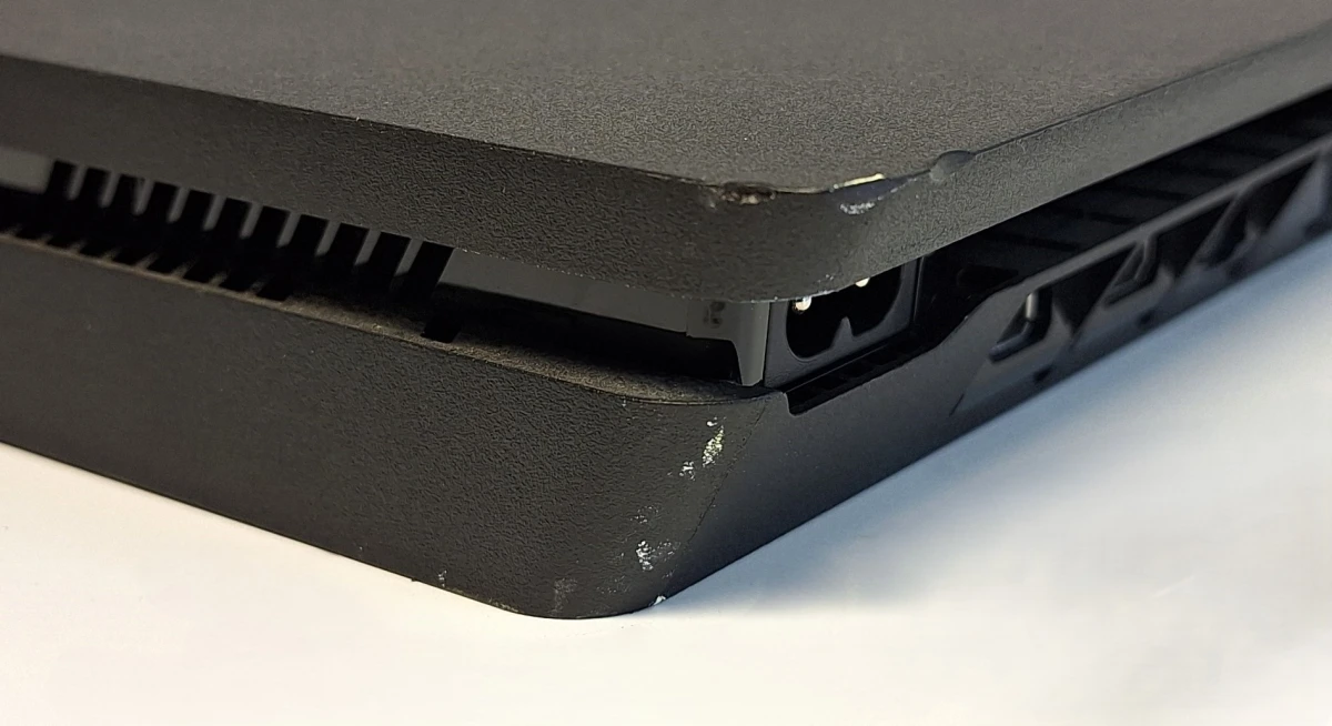 Sony PlayStation 4 Slim