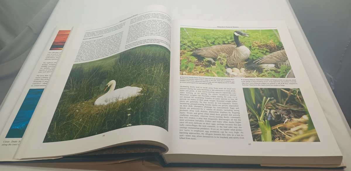 Boek ' Natural History of the Waterfowl'