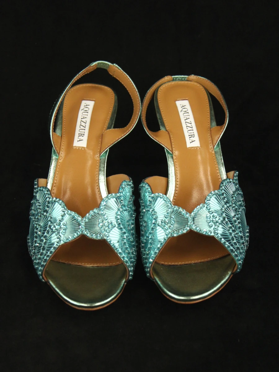 Aquazzura slingback hakken met blauwe metalic afwerking in textiel en kalfsleder