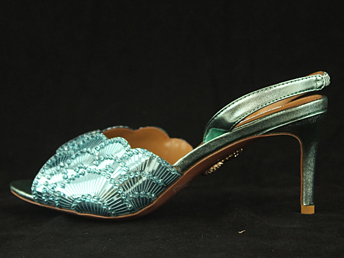 Aquazzura slingback hakken met blauwe metalic afwerking in textiel en kalfsleder