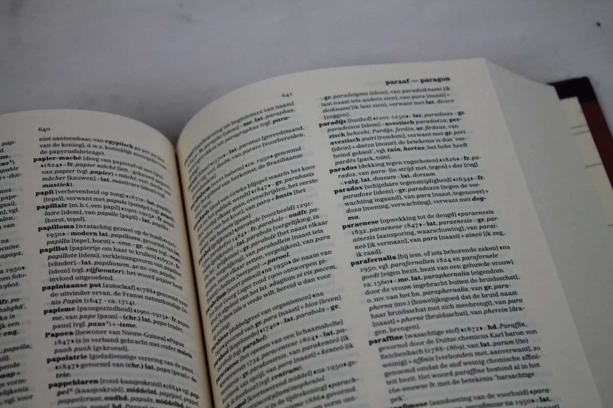 Van Dale Etymologisch Woordenboek