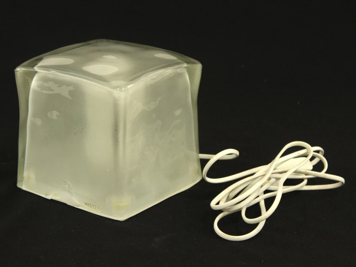 Ikea tafellamp TYP B0012 - Ice Cube Henrik Leander