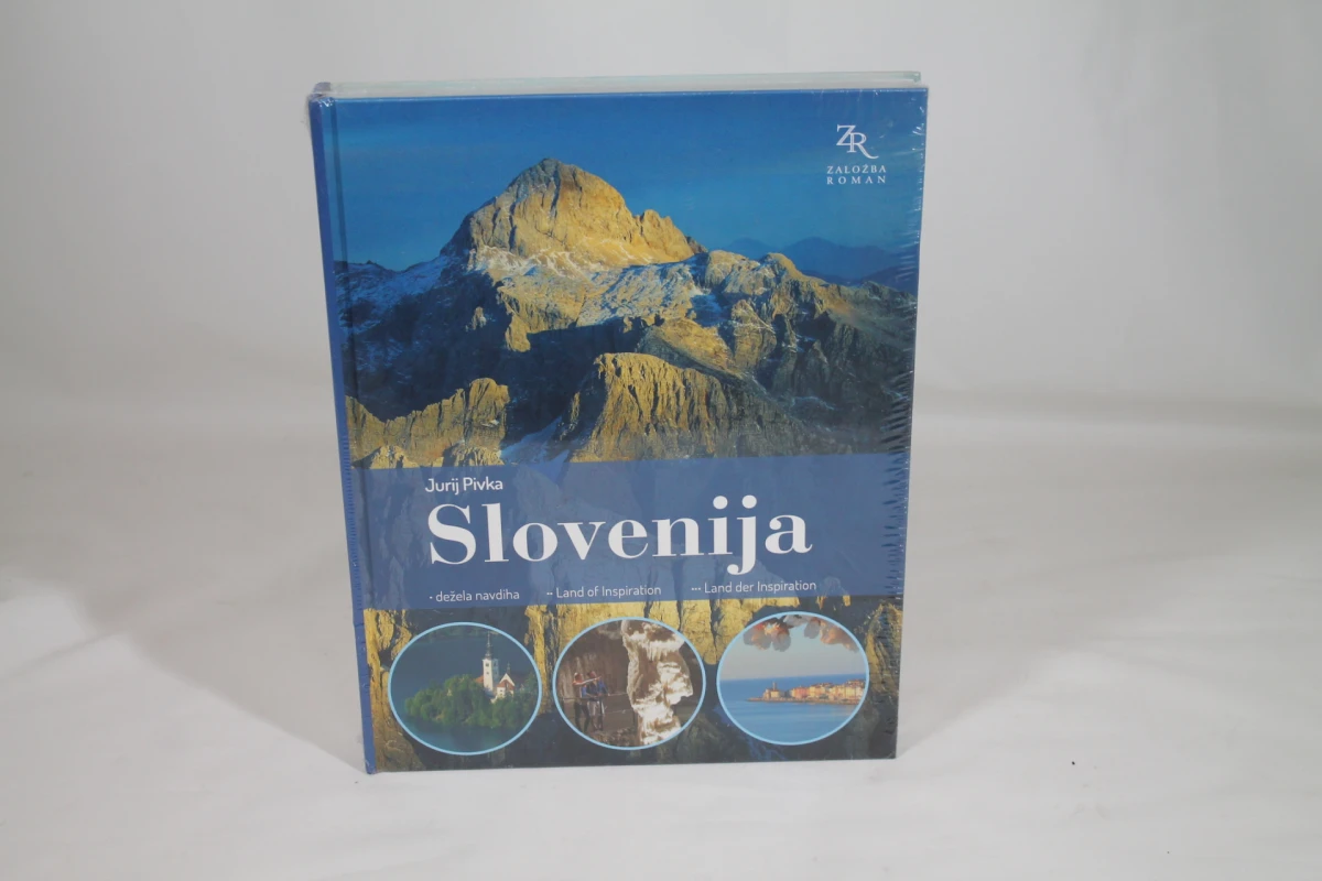 Meertalige fotomonografie "Slovenija: dežela navdiha" (Slovenië: Land van Inspiratie)