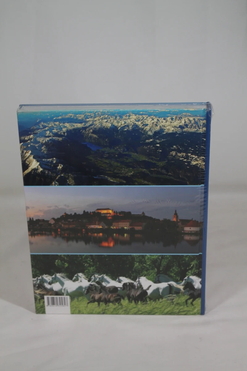 Meertalige fotomonografie "Slovenija: dežela navdiha" (Slovenië: Land van Inspiratie)