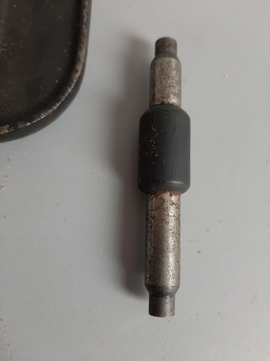 2 vintage micrometers