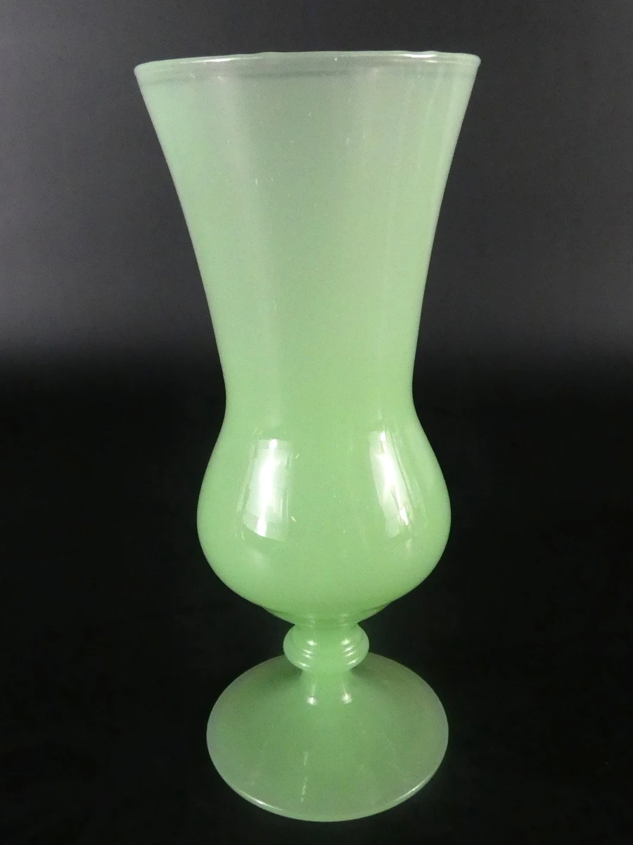 Opaline glazen vaasjes