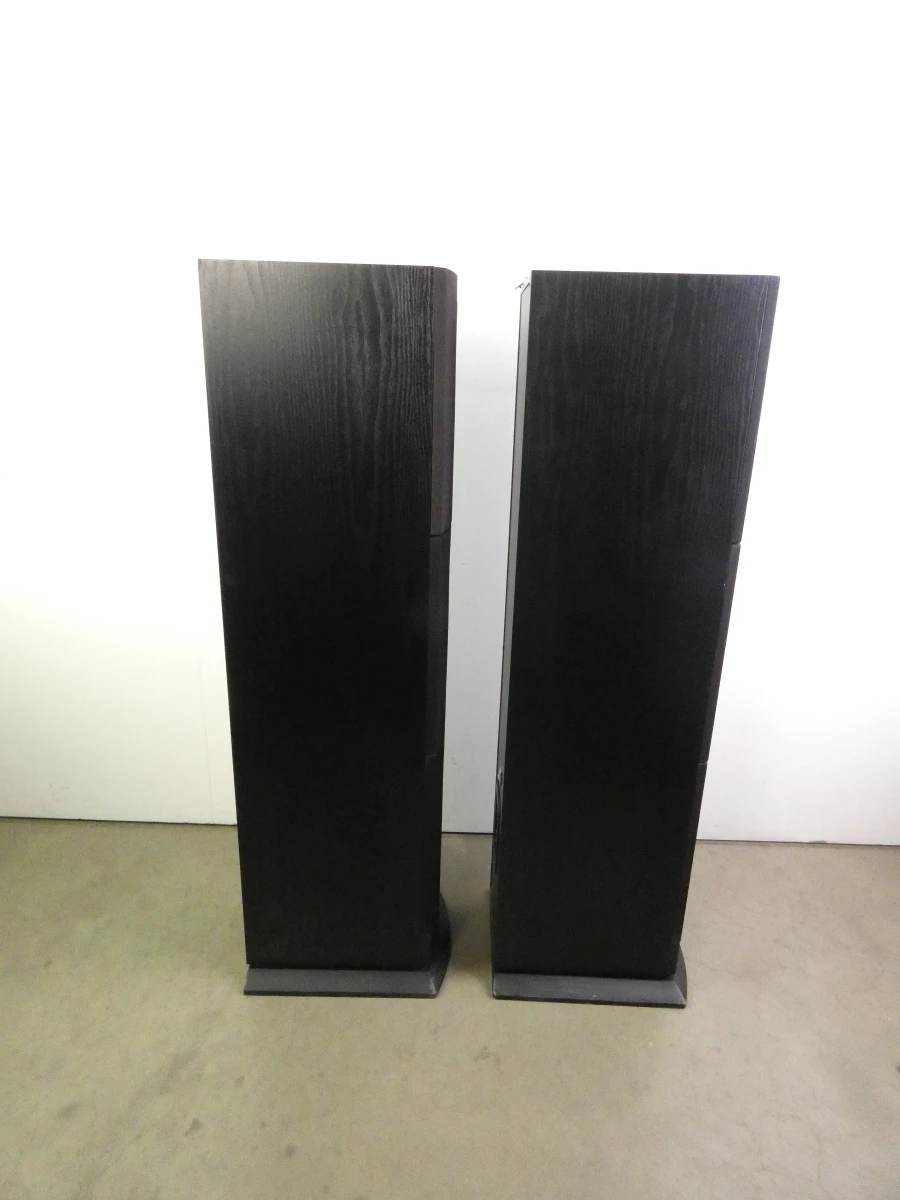 KEF Q70 Tower Speaker Set