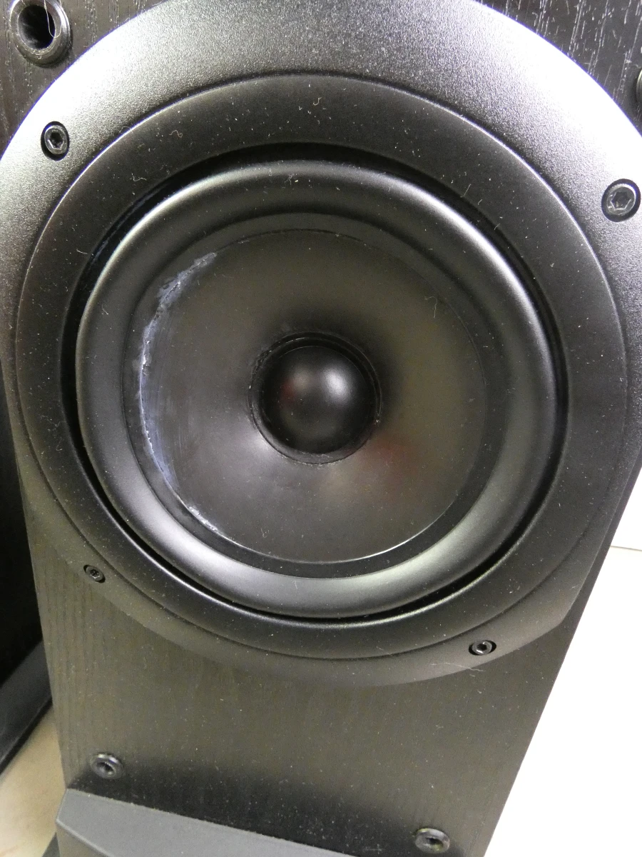 KEF Q70 Tower Speaker Set