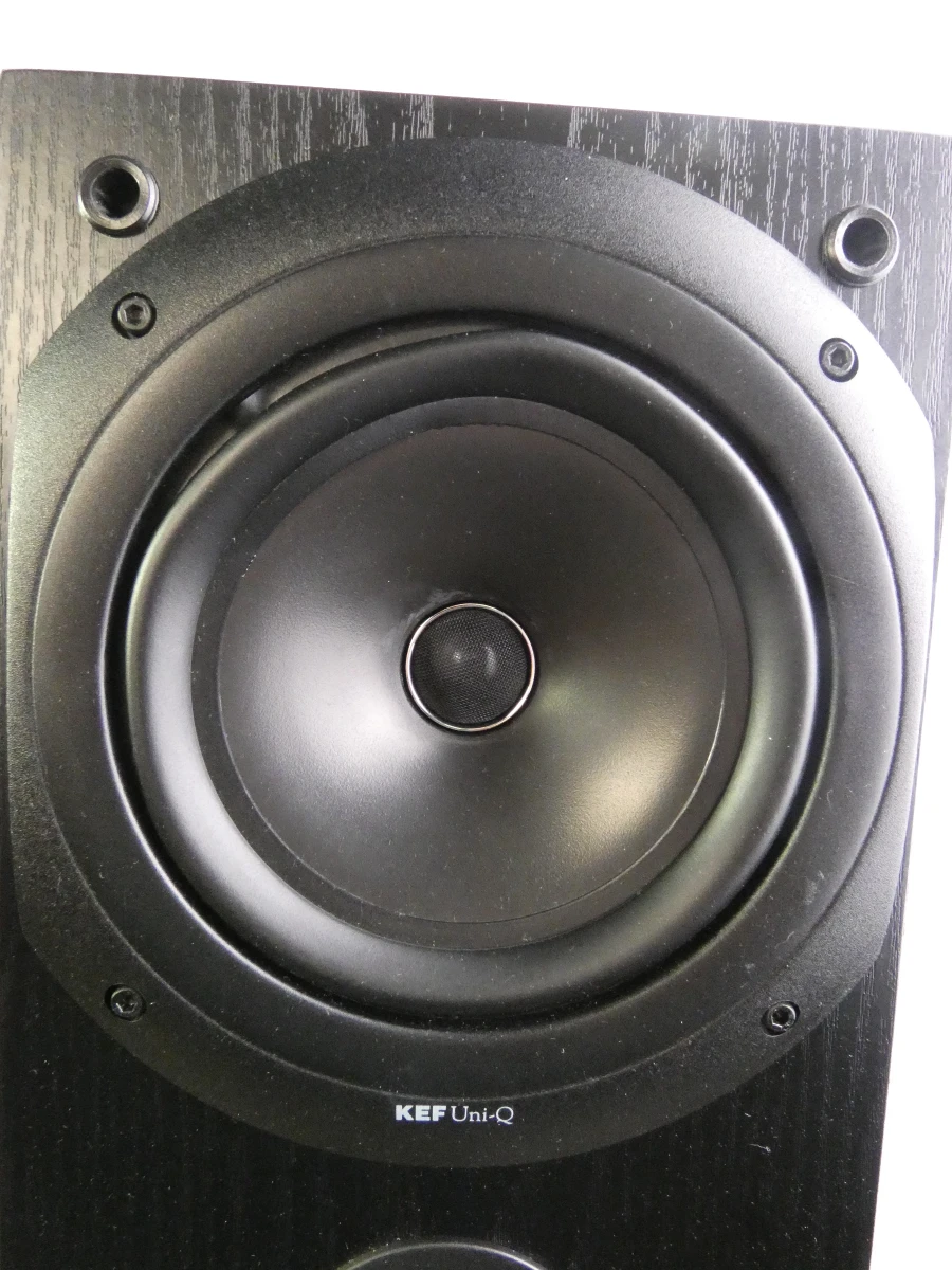 KEF Q70 Tower Speaker Set