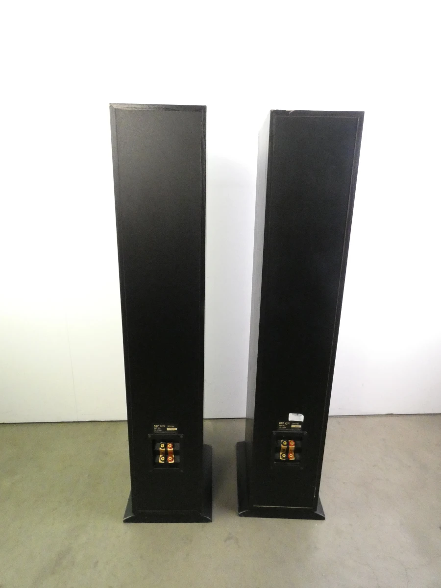 KEF Q70 Tower Speaker Set