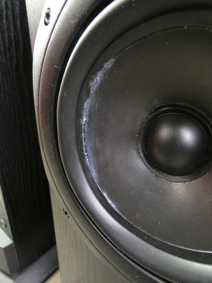 KEF Q70 Tower Speaker Set