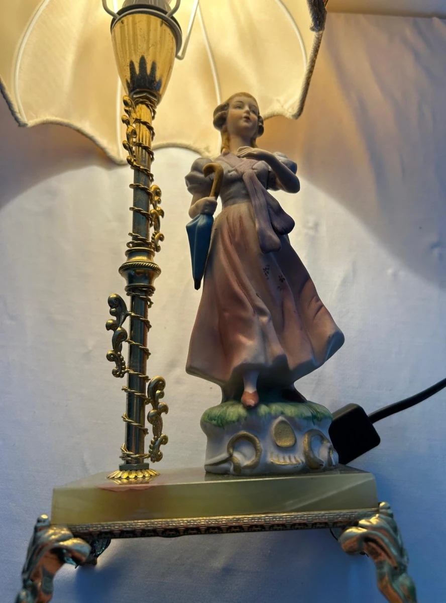 Vintage porseleinen tafellamp