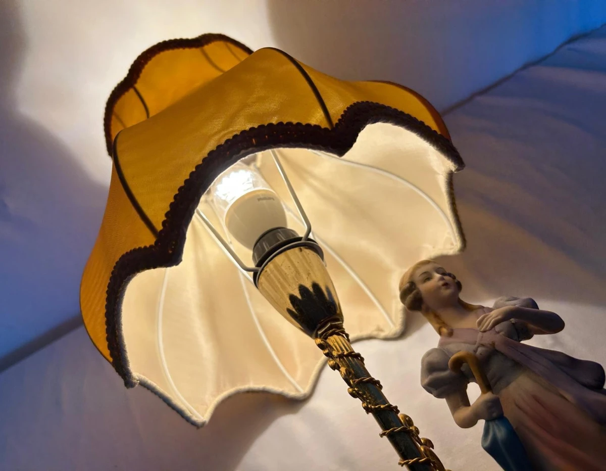 Vintage porseleinen tafellamp