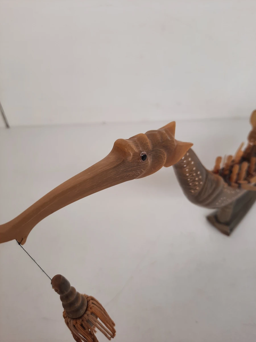 Prachtige Handgesneden Miniatuur van de Thaise Koninklijke Staatsieboot (Suphannahong)