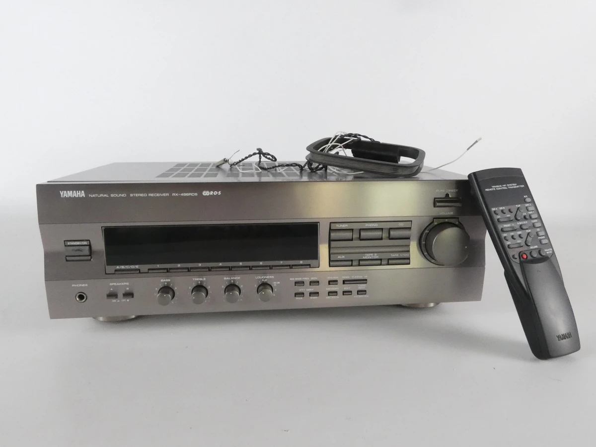 Yamaha RX-496RDS stereo-ontvanger