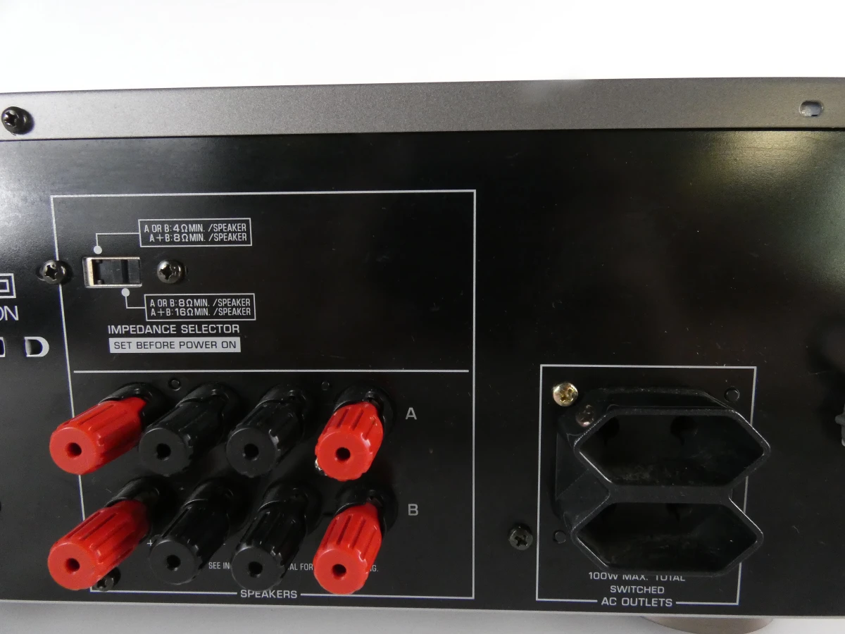 Yamaha RX-496RDS stereo-ontvanger