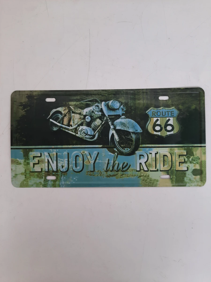 Set van 2 Vintage-Style Metalen Reclameborden – Route 66 & Happy Hour Lounge