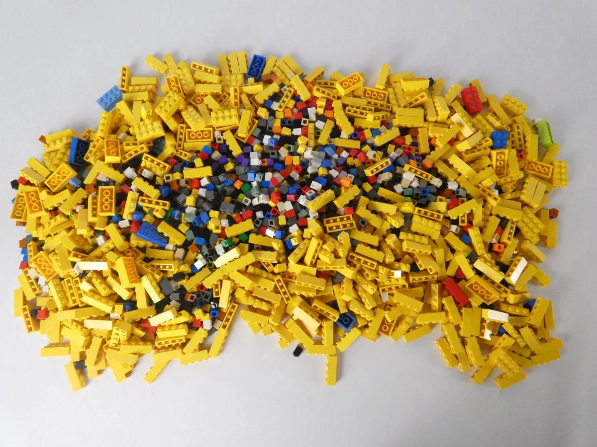 LEGO-steentjes gesorteerd op kleur!