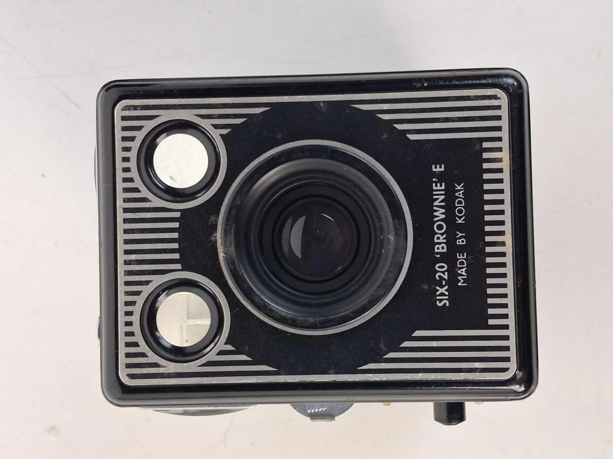 Vintage Kodak Six-20 Brownie E boxcamera