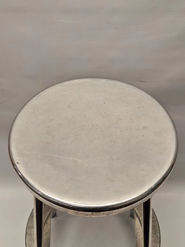 Barkruk: Magis Déjà-vu Stool - Tijdloos Italiaans design van Naoto Fukasawa