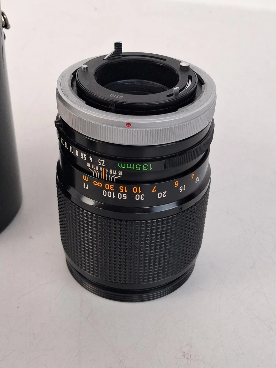 Canon FD 135mm f/3.5 telelens