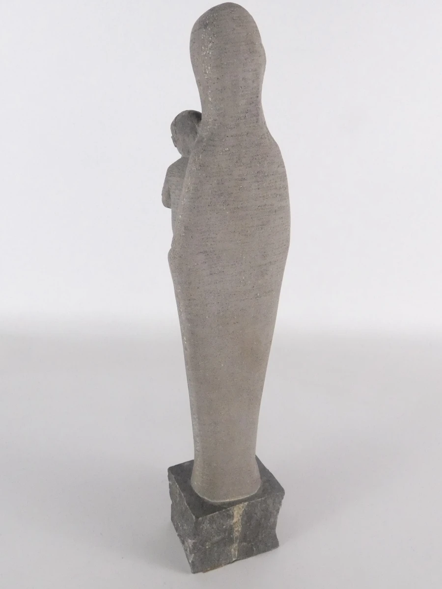 Handgesneden granieten beeld van Maria en Jezus (44 cm)