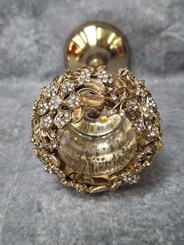 Set van 6 J-Line “Juweel” theelichthouders op voet - goud & zilver met strass en craquelé glas