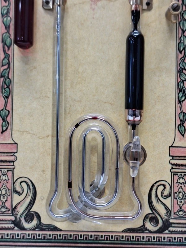 Elegante contrabarometer met thermometer - klassiek houten pronkstuk