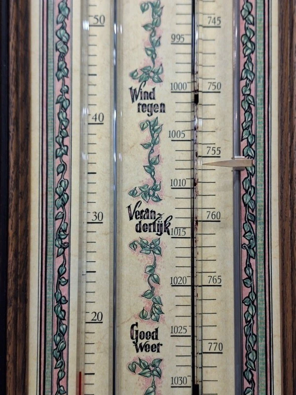 Elegante contrabarometer met thermometer - klassiek houten pronkstuk