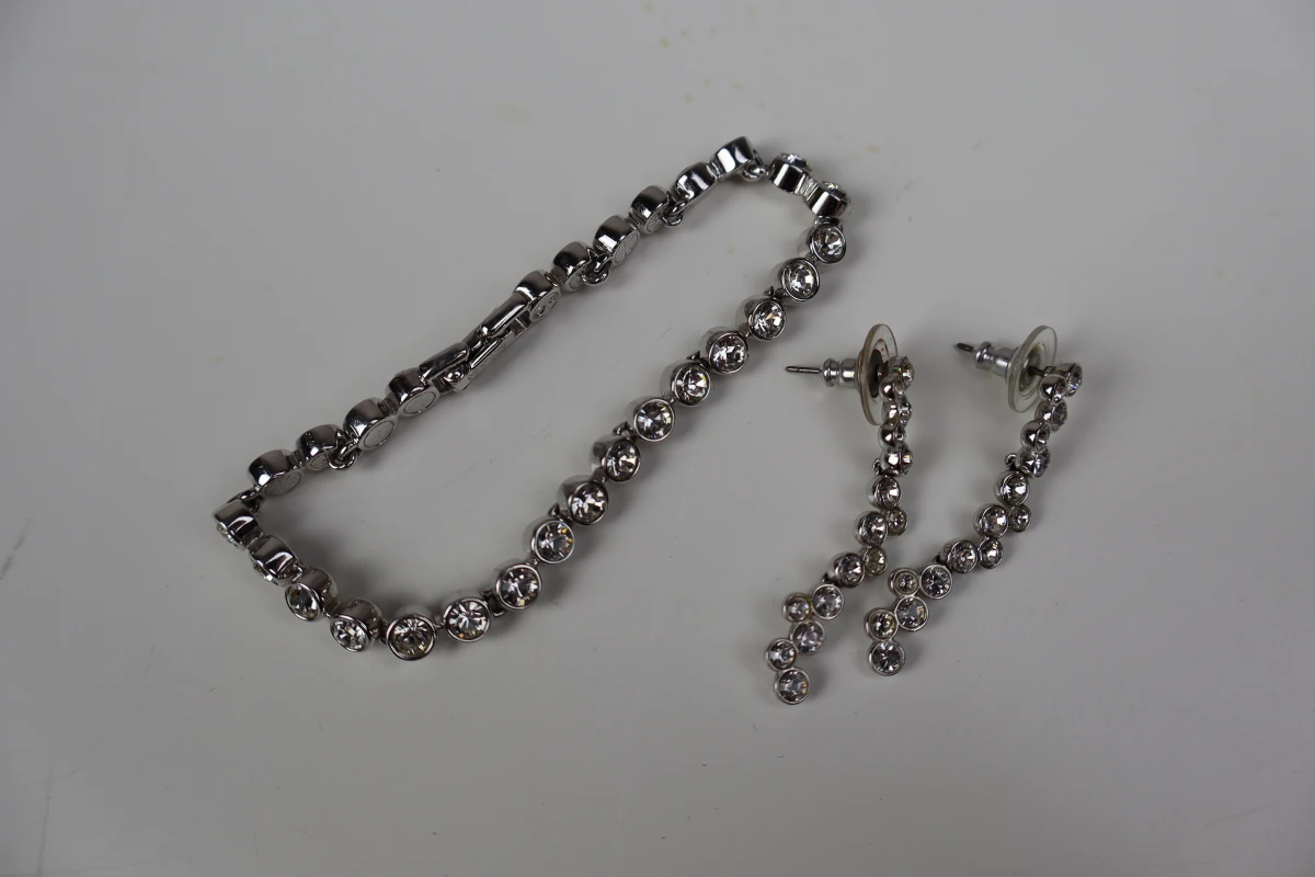 Swarovski sieradenset met armband en oorbellen