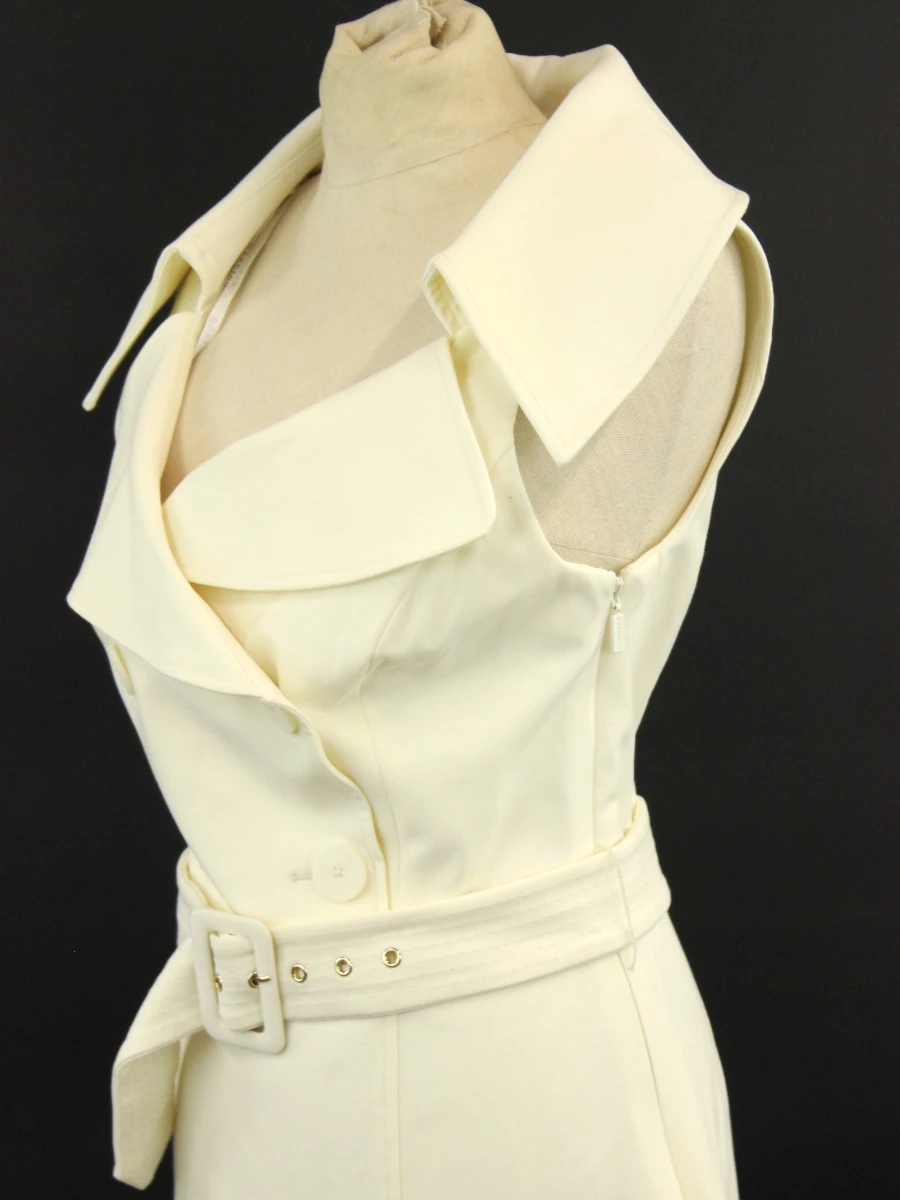 Marciano by Guess - elegante, crèmekleurige ceintuurjurk met knappe kraag