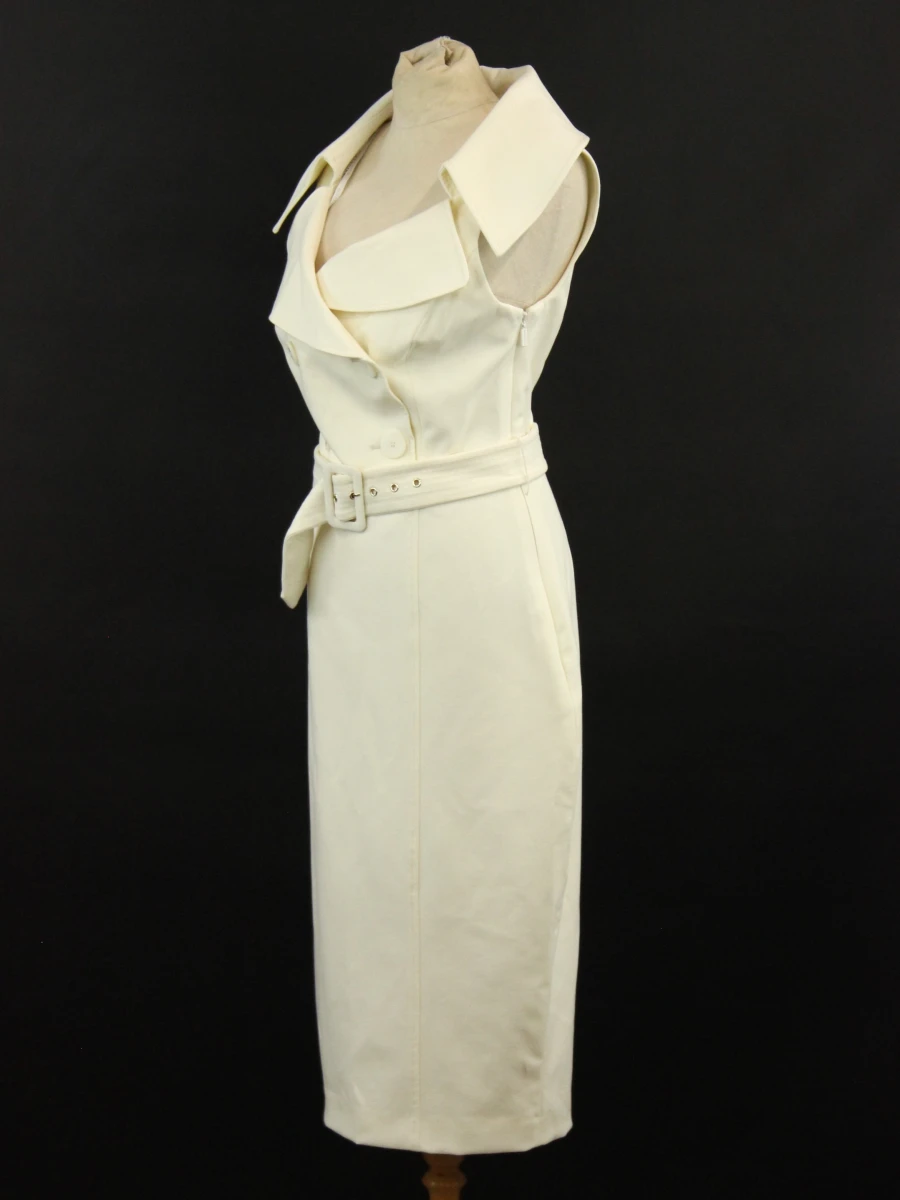 Marciano by Guess - elegante, crèmekleurige ceintuurjurk met knappe kraag