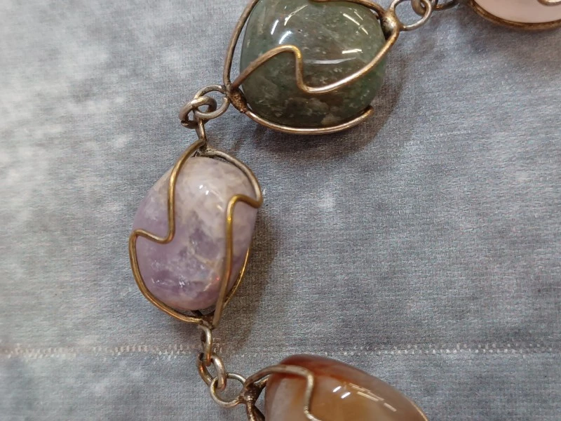 Stijlvolle handgemaakte sieraden set met natuursteen en unakiet - foto 21