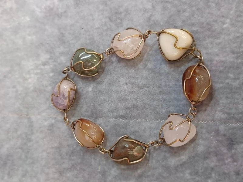 Stijlvolle handgemaakte sieraden set met natuursteen en unakiet - foto 18