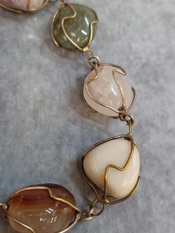 Stijlvolle handgemaakte sieraden set met natuursteen en unakiet - foto 19