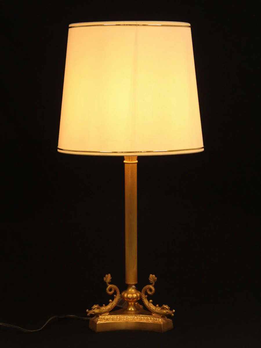 Klassieke Franse tafellamp in Empire-stijl