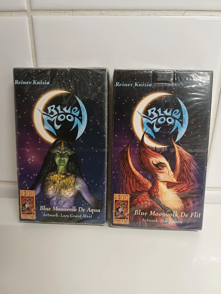 Blue Moon kaartspel met uitbreidingssets